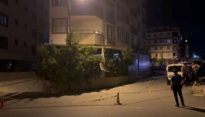 İstanbul'da Kafeye Silahlı Saldırı: Olayın Ayrıntıları ve Sonrası