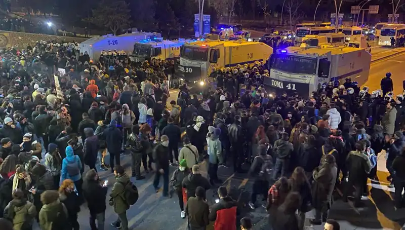 İstanbul ve Ankara'da Öğrencilerden İmamoğlu Eylemi: Gözaltılara Tepki Var!