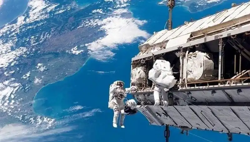 NASA ve Rusya, Uzay İstasyonu Projesinde Güçlerini Birleştiriyor