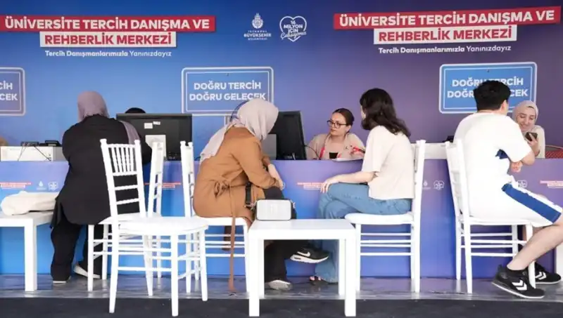 İstanbul’da Üniversite Tercihlerini Kolaylaştıracak 24 Rehberlik Merkezi Açıldı