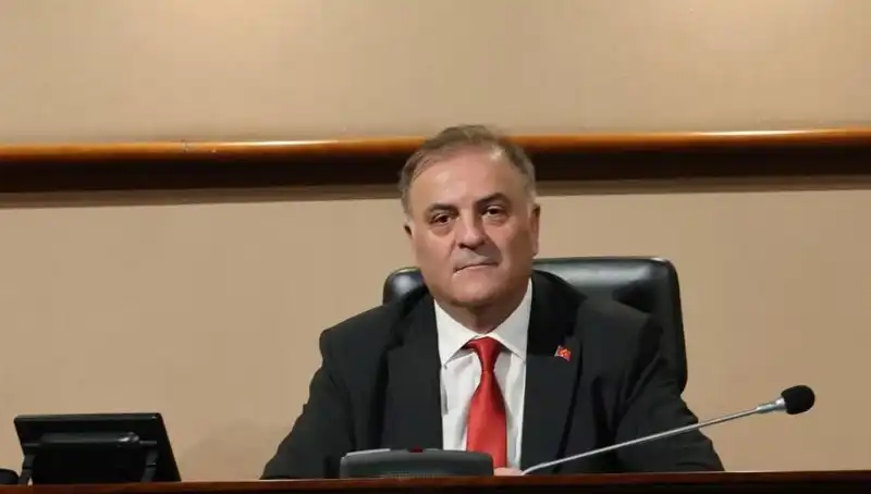 Nuri Aslan: İBB Başkanvekili'nin Hayatı ve Kariyeriyle İlgili Bilgiler