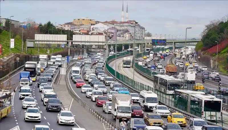 Trafikte Dikkat! Yeni Cezalar Genel Kurul'dan Geçti: Neler Değişiyor?